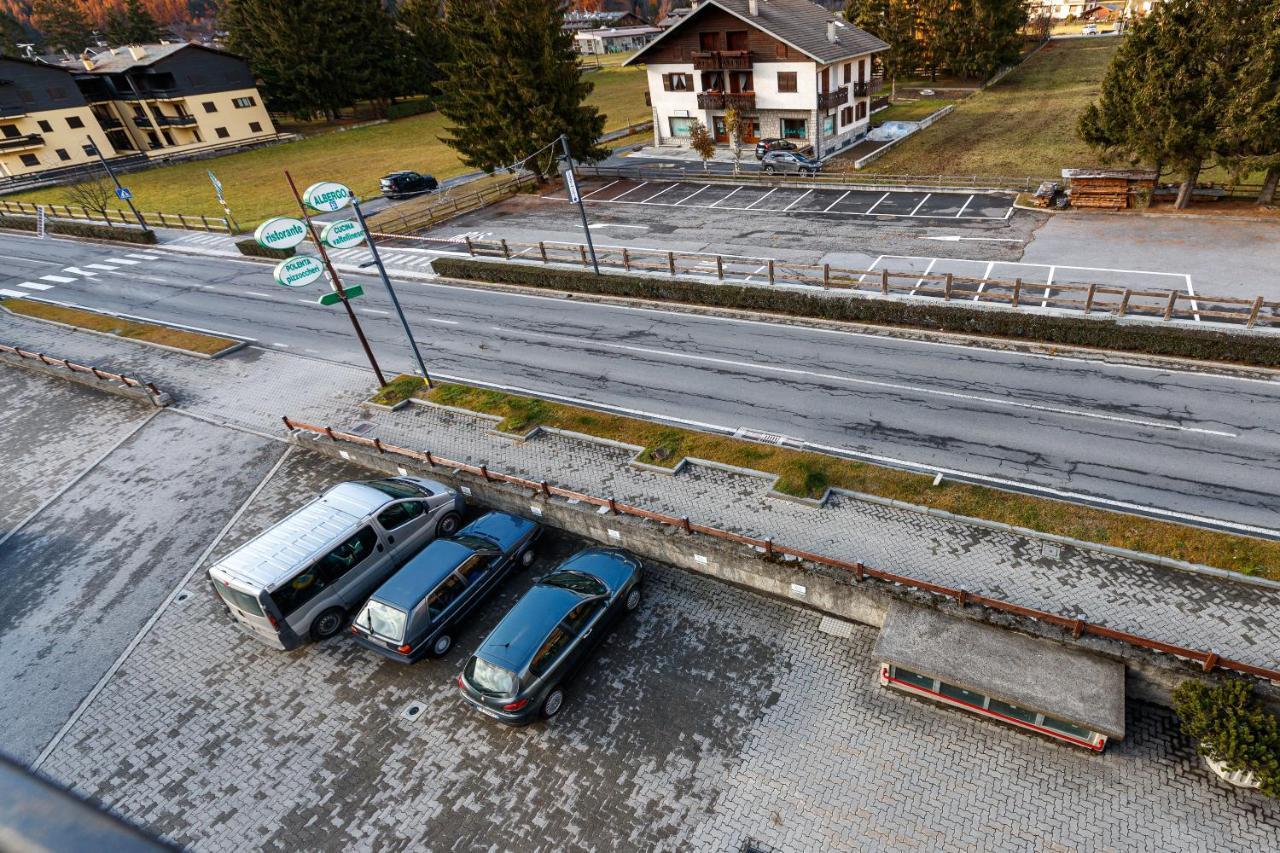 Hotel Villa Rina Bormio Exterior photo