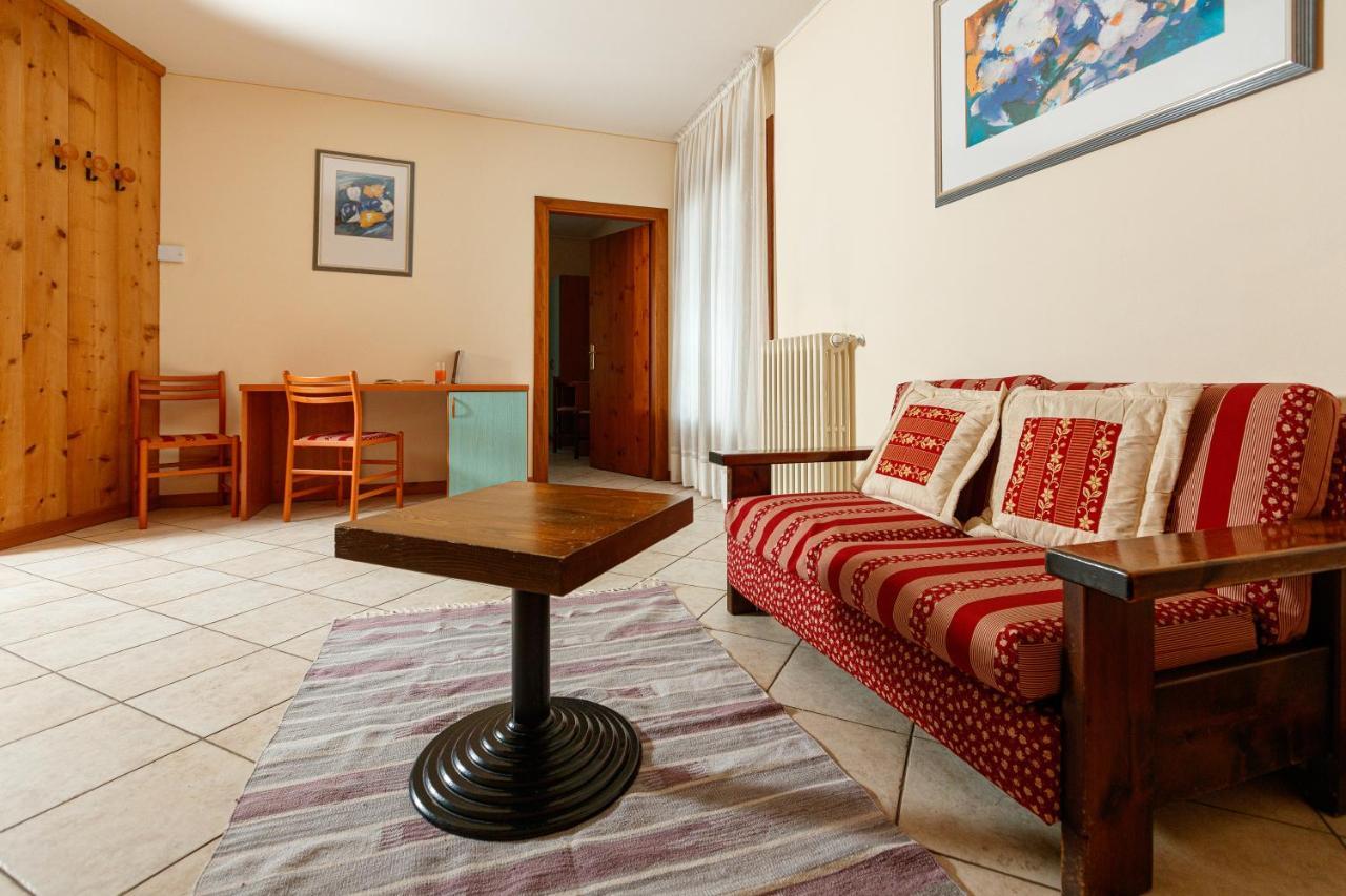 Hotel Villa Rina Bormio Exterior photo